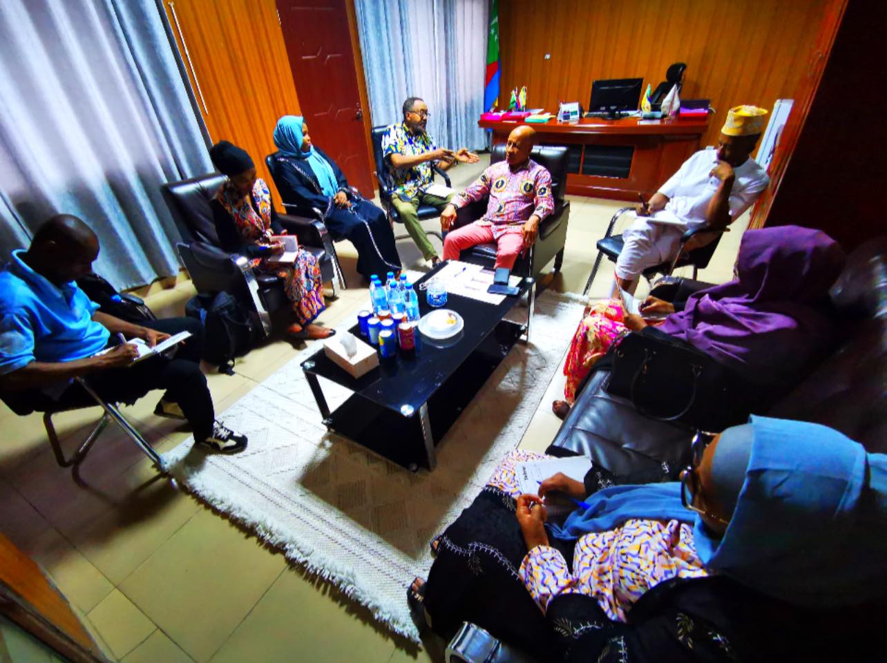 𝐅𝐫𝐨𝐧𝐭 𝐜𝐨𝐦𝐦𝐮𝐧 𝐢𝐧𝐬𝐭𝐢𝐭𝐮𝐭𝐢𝐨𝐧𝐧𝐞𝐥 𝐩𝐨𝐮𝐫 𝐮𝐧𝐞 𝐫𝐢𝐩𝐨𝐬𝐭𝐞 𝐢𝐦𝐩𝐥𝐚𝐜𝐚𝐛𝐥𝐞 𝐜𝐨𝐧𝐭𝐫𝐞 𝐥’𝐢𝐦𝐩𝐨𝐫𝐭𝐚𝐭𝐢𝐨𝐧 𝐝𝐞 𝐩𝐫𝐨𝐝𝐮𝐢𝐭𝐬 𝐚𝐯𝐚𝐫𝐢é𝐬